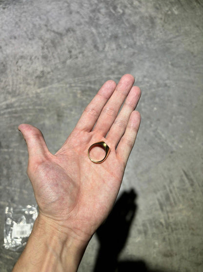 Market Gold Onyx Ring