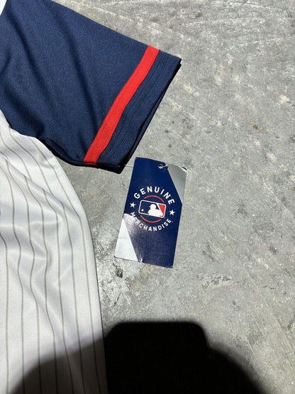 Cleveland Guardians Women’s Top