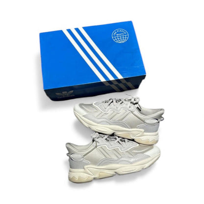 Adidas “Ozweego”