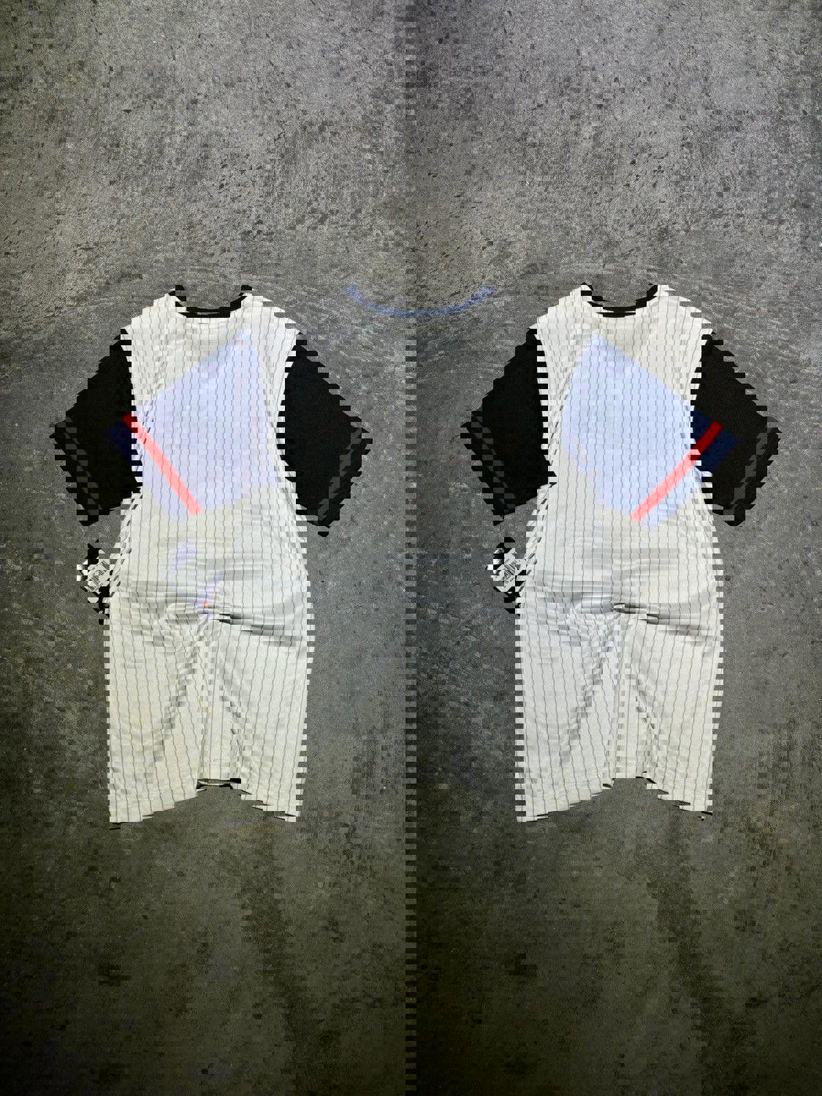 Cleveland Guardians Women’s Top