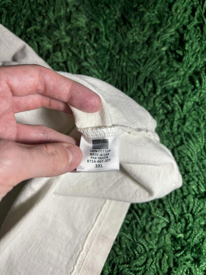 Feature “K-Swiss” Tennis Racket Tee