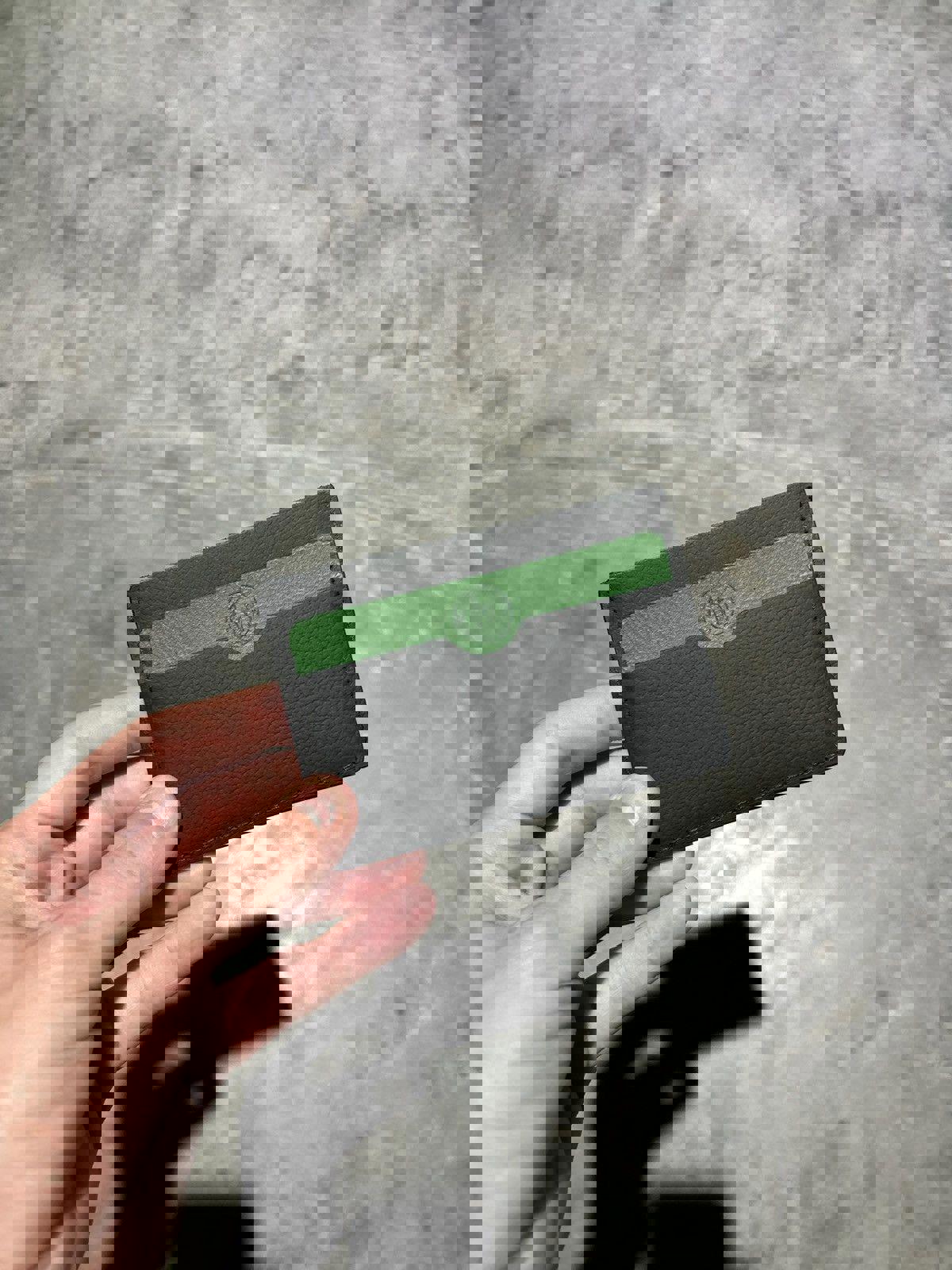 [NEW] HIDDEN NY Card Holder