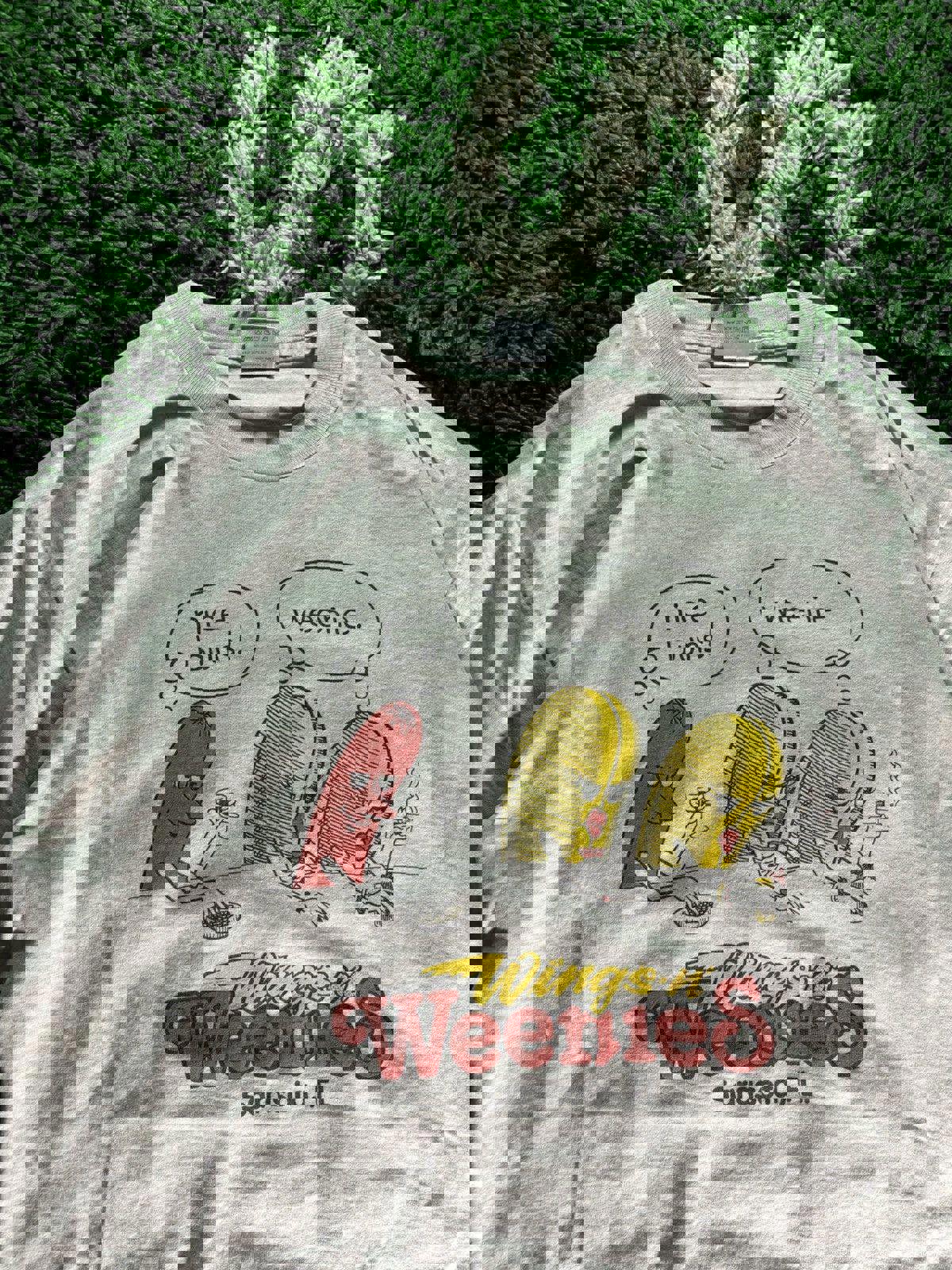 Vintage Comedy Wings n’ Weenies FL Tee