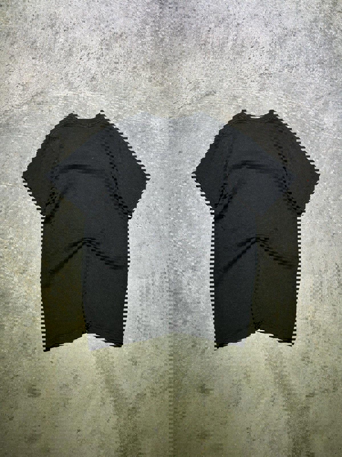 [RARE] Supreme “Chair” Tee