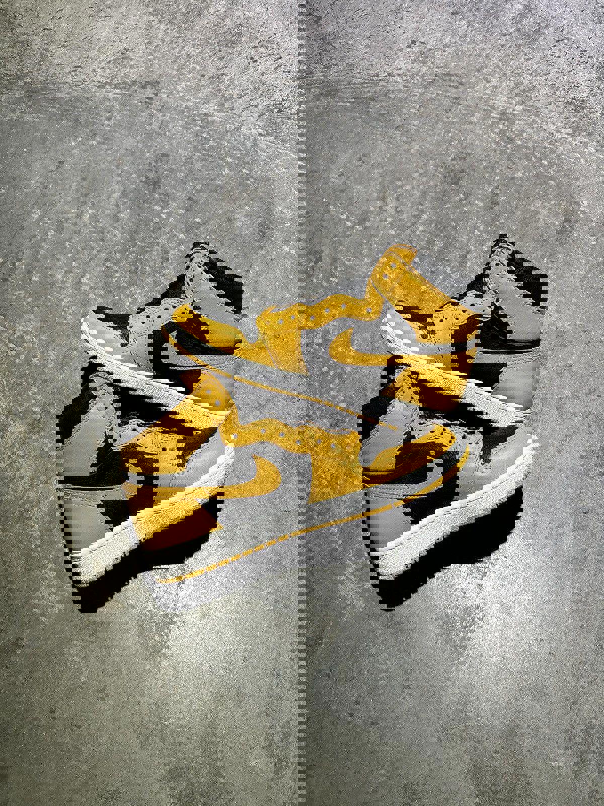 [SAMPLE] Jordan 1 “Pollen”