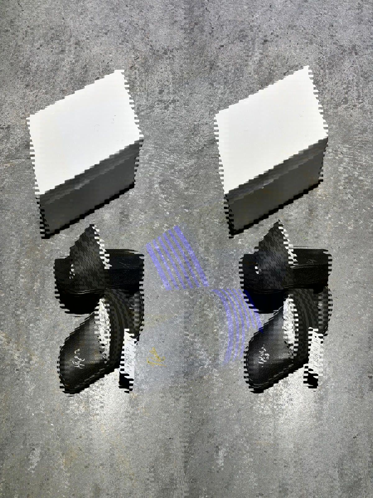 [NEW] Needles Purple Stripe Slides