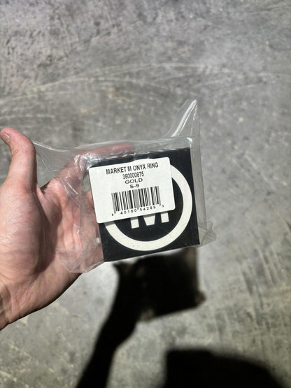 Market Gold Onyx Ring