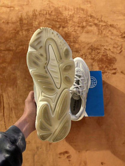 Adidas “Ozweego”