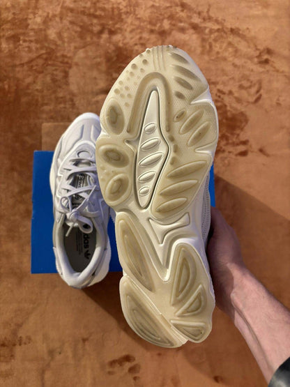 Adidas “Ozweego”