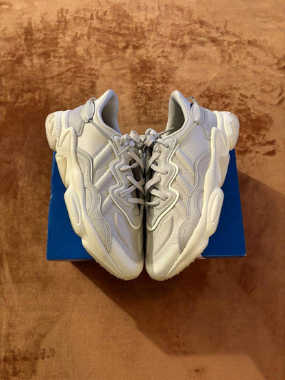 Adidas “Ozweego”